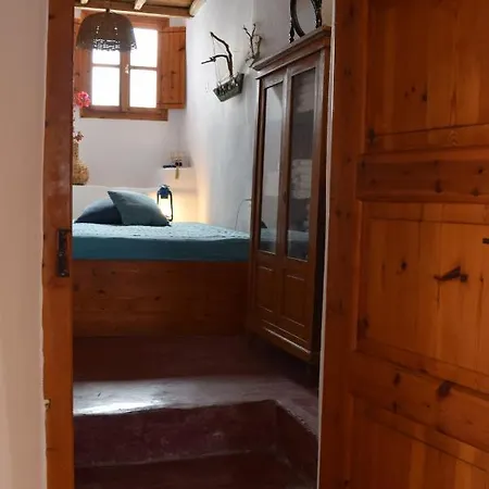 別荘 το κάτω σπίτι της μαριάνθης