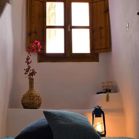 το κάτω σπίτι της μαριάνθης Márpissa